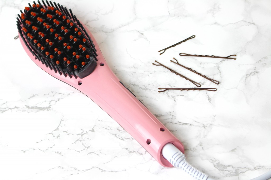 Fast Hair Brosse Lissante électrique Pour Cheveux avec Afficheur LCD -  HQT906 - 29 W à prix pas cher